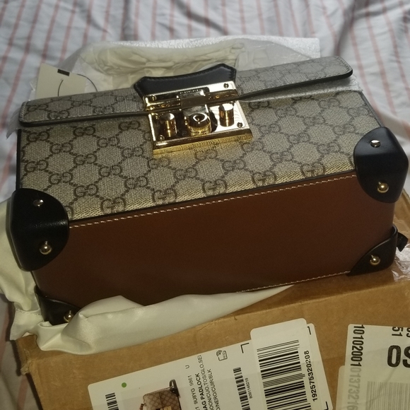 Handbag - Picture 7 of 10